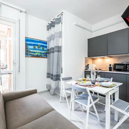 La Suite Di Tommy Con Parcheggio Privato ฟลอเรนซ์ ภายนอก รูปภาพ