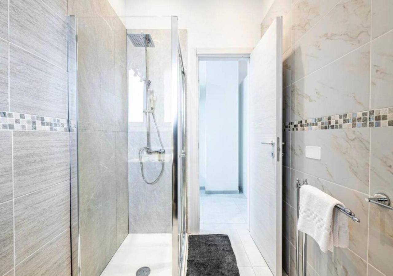 La Suite Di Tommy Con Parcheggio Privato ฟลอเรนซ์ ภายนอก รูปภาพ
